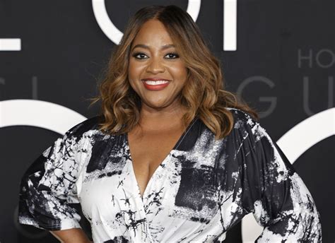 sherri shepherd boob job|Sherri Shepherd opens up about breast reduction。